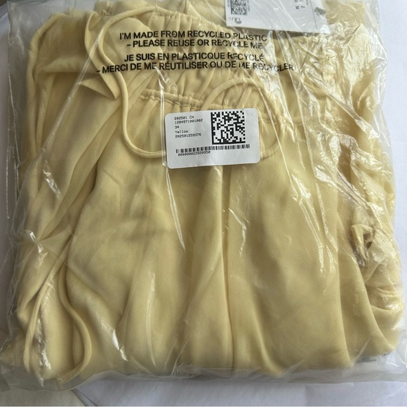 H&M S/S 2025 The STUDIO Chiffon Circle Skirt in Pale Yellow sz 2 - Picture 10 of 10